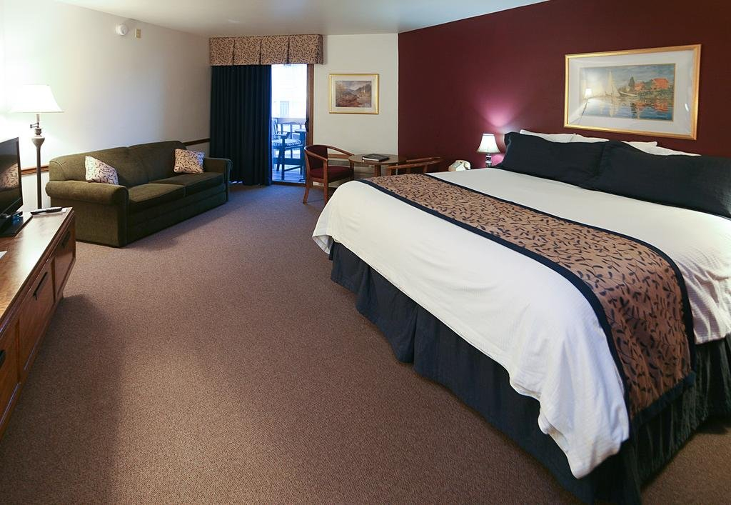 Pine Grove Resort