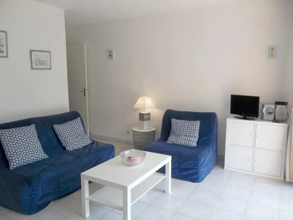 Appartement Le Lavandou, 2 pièces, 4 personnes - FR-1-251-359