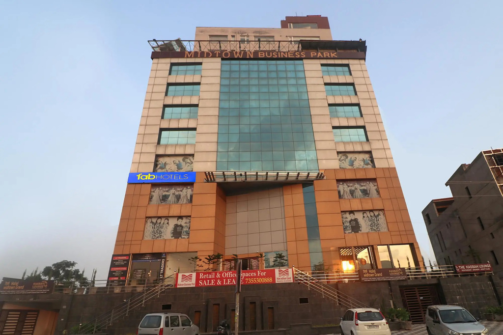 FabHotel Mid Town Grand