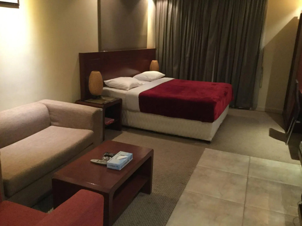 Continental Suite farwaniya