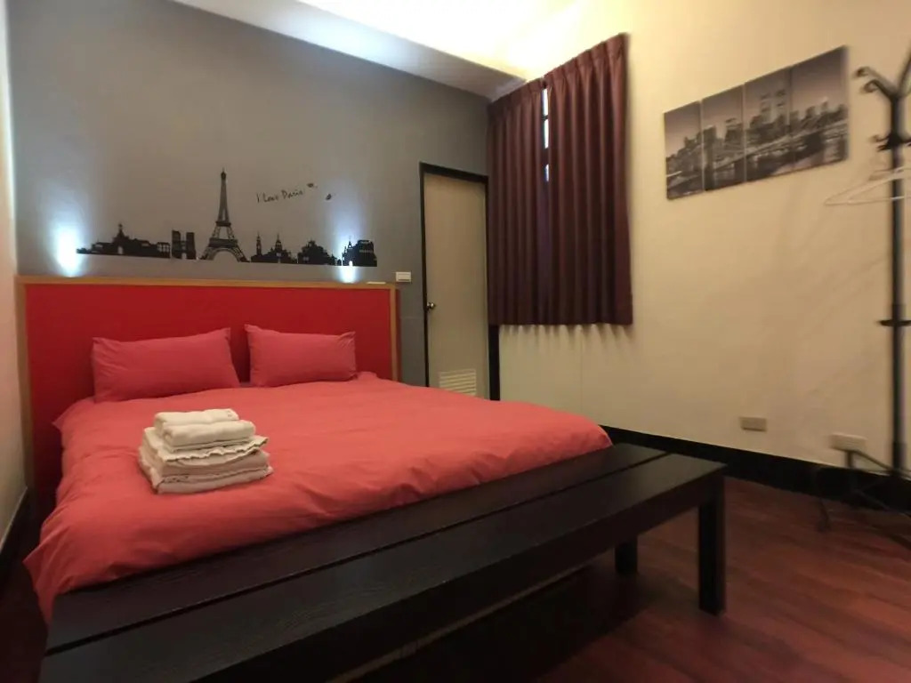 Funja Colorful Hotel