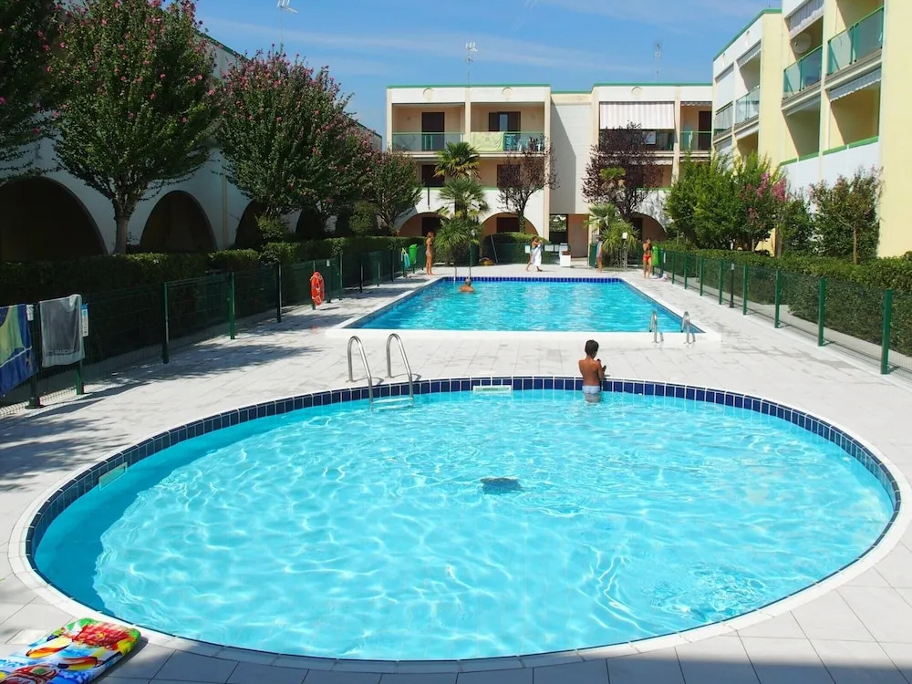 Cozy two bedroom apartment with swimming pool