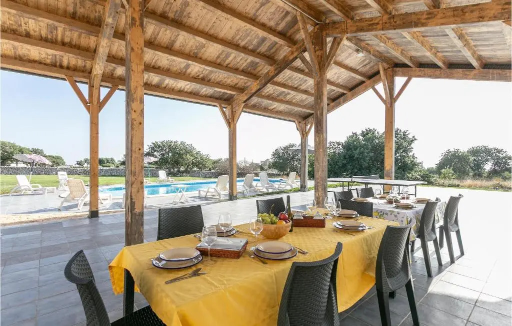 Stunning Home In Ragusa