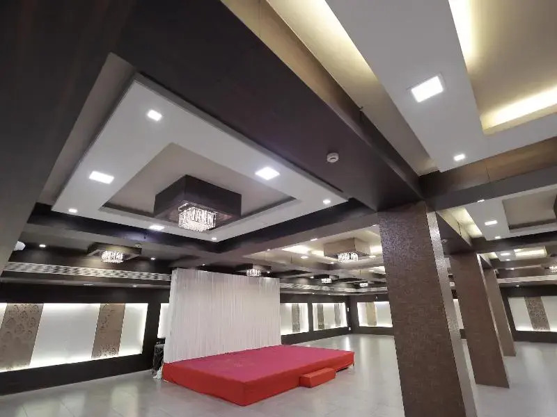 Hotel Shagun, Piplod City Centre Surat