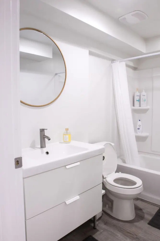 New Luxury Apt Close to Shops, Ski Resorts, and More