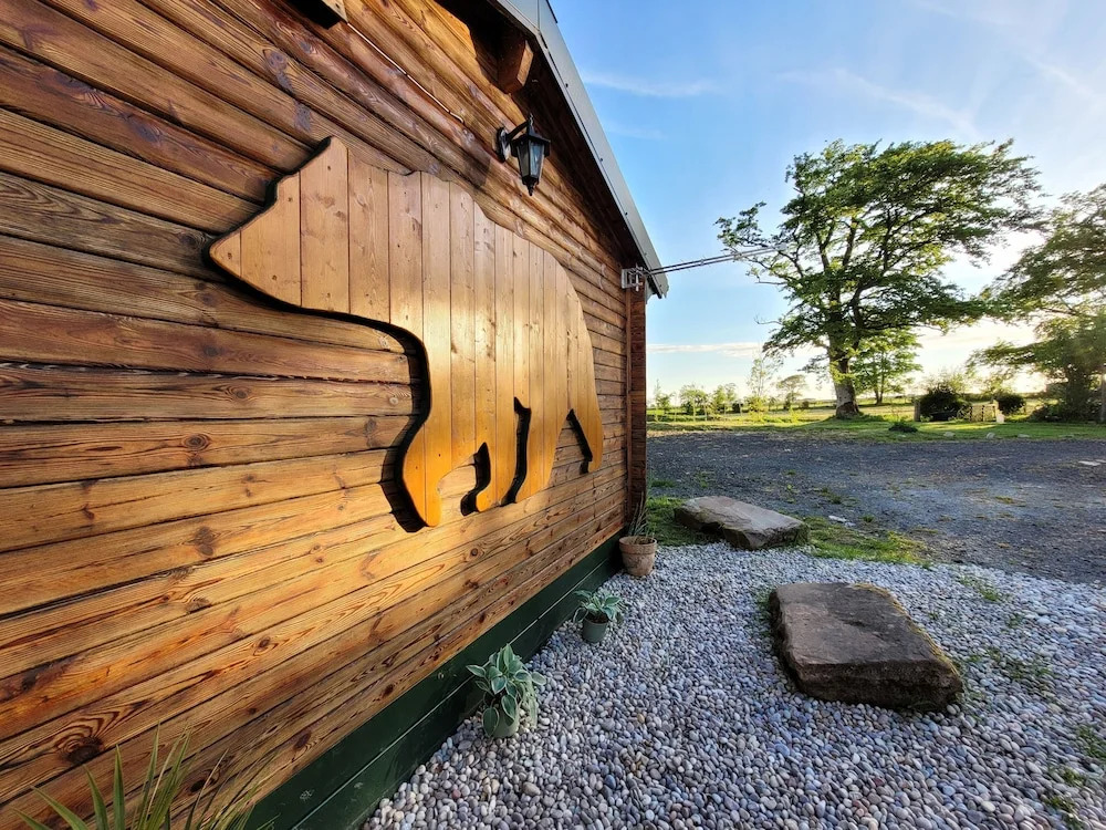 Cosy wood cabin in rural area near national park