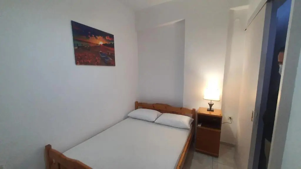 Almiri Apartments By the sea