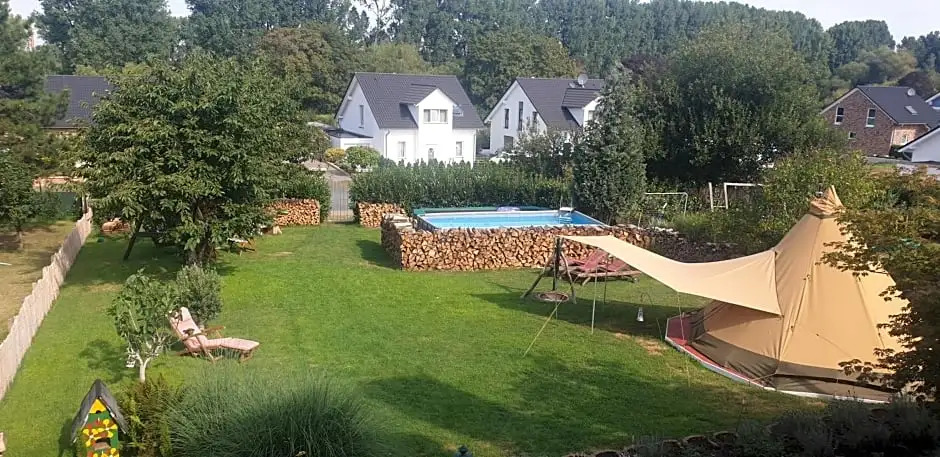 Schönste Lage am Rhein in unmittelbarer Stadtnähe, B & B