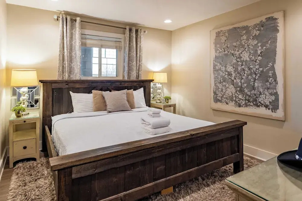 Cumberland River Views, Walk to Broadway, Downtown & Stadium Rockin' Riverfront