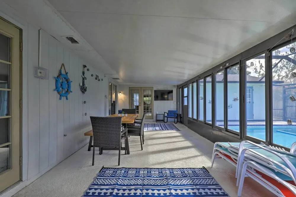 Near Beaches & Dining: Palm Harbor Gem w/ Pool