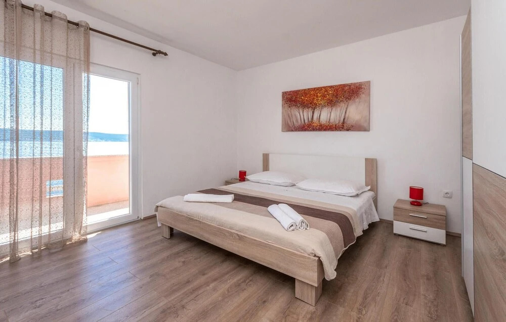 Beautiful Apartment in Nevidane With 2 Bedrooms and Wifi