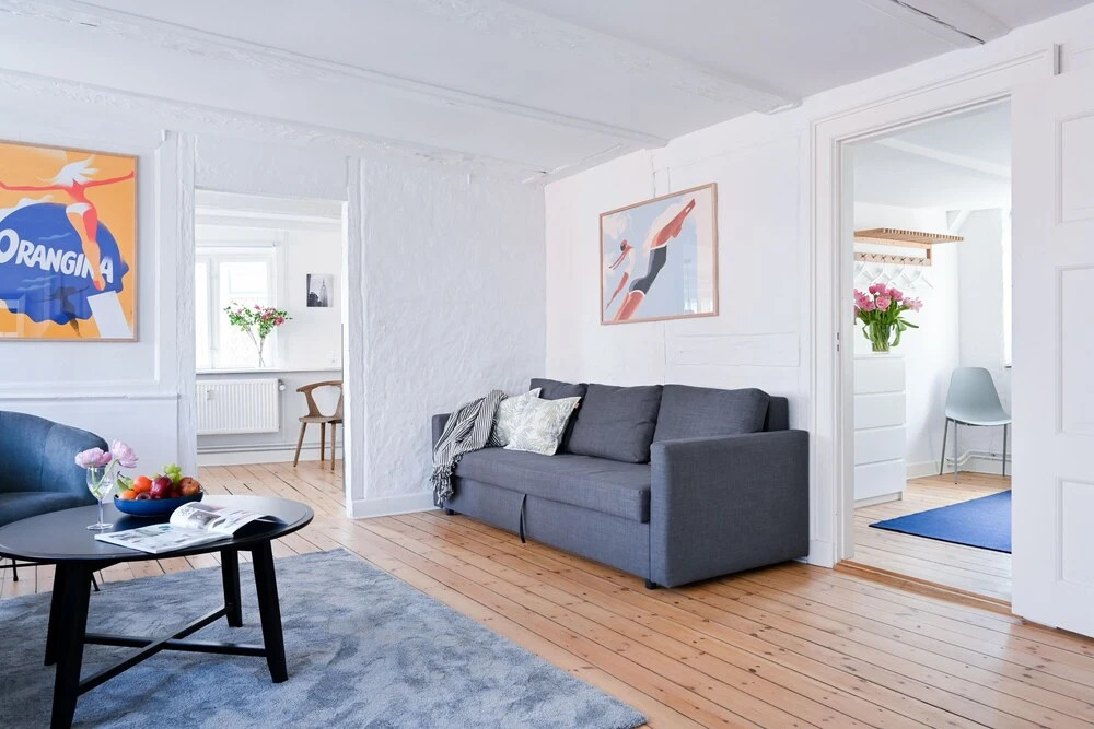Sanders Penny - Cute 2-bdr Apt in City Center