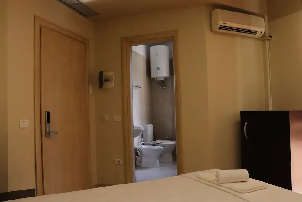 Danis Hotel