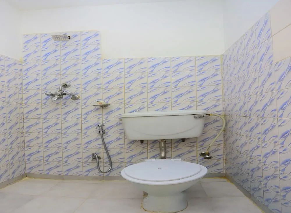 OYO 656 Hotel Shree Guru