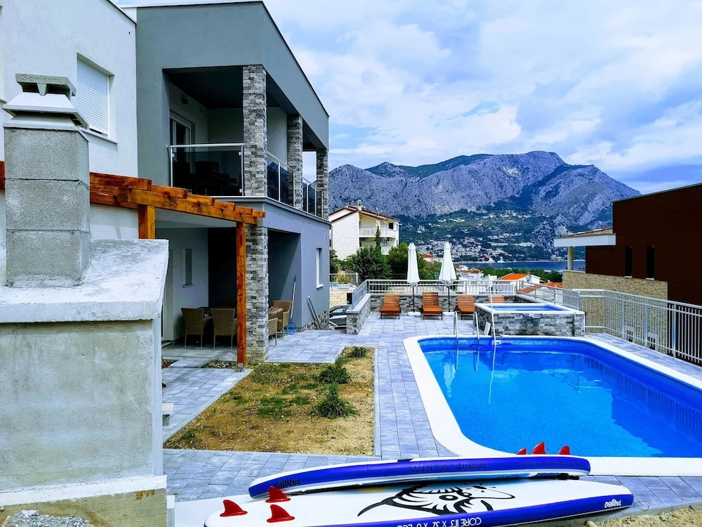 Villa Sara with Sea View and Private Heated Pool