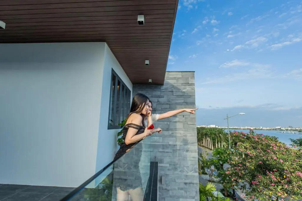 Icity Villa Riverfront Danang