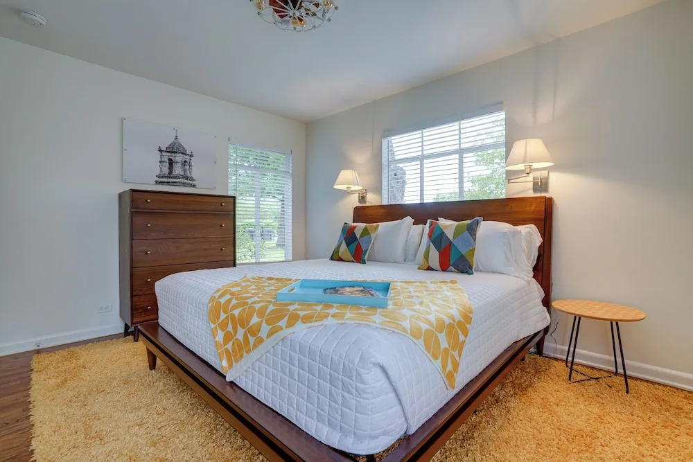 San Antonio Vacation Rental ~ 7 Mi to River Walk!