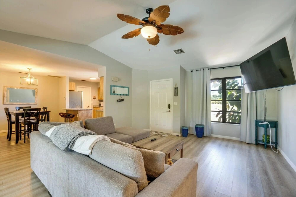 Tee Times & Beach Vibes! Rotonda West Home w/ Pool