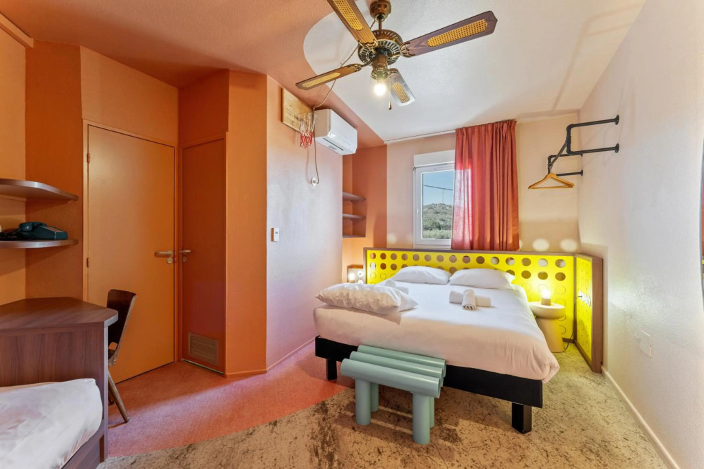 ibis Styles Pont du Gard Route dAvignon