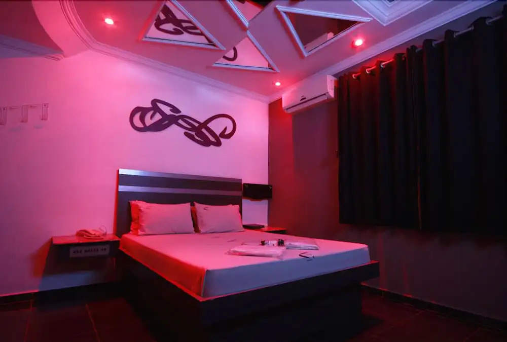 Virtual Motel - Adults Only