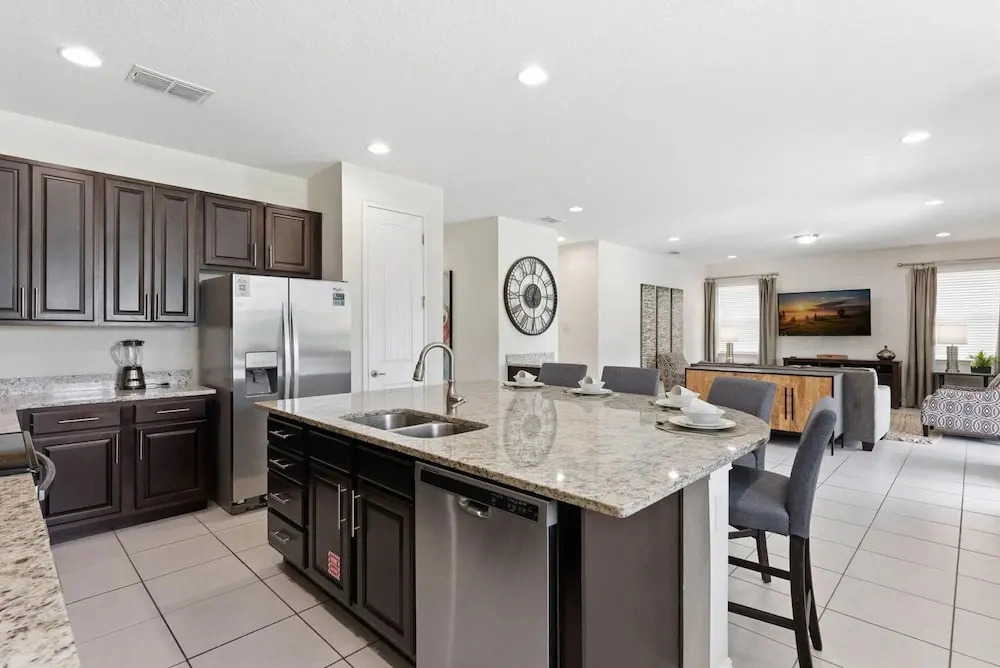 Comfort 6BR Getaway Private Pool Great Location