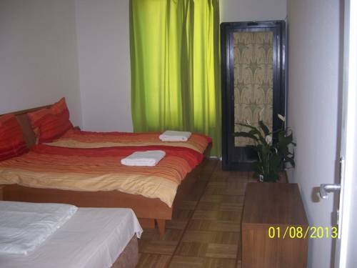 Vienna City Apartment 1