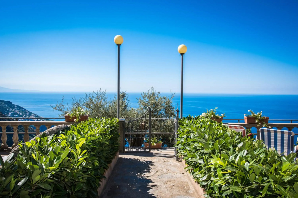 De Vivo Realty - Villa Savina Positano