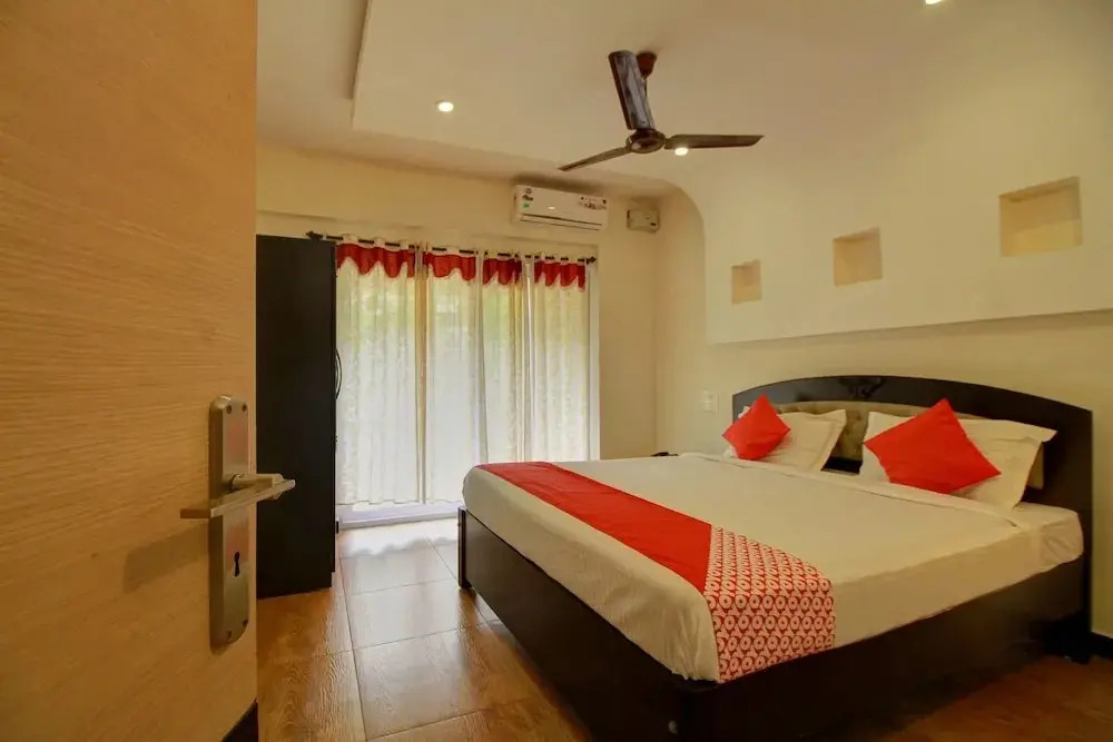 Sujitha Service Apartments By OYO Rooms