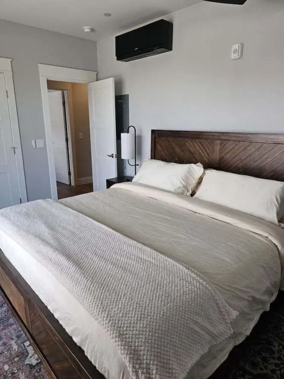 Mayfly Hotel
