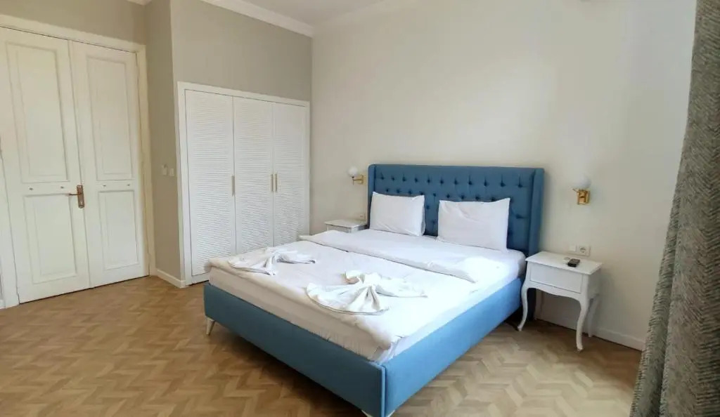 Verna Hotel