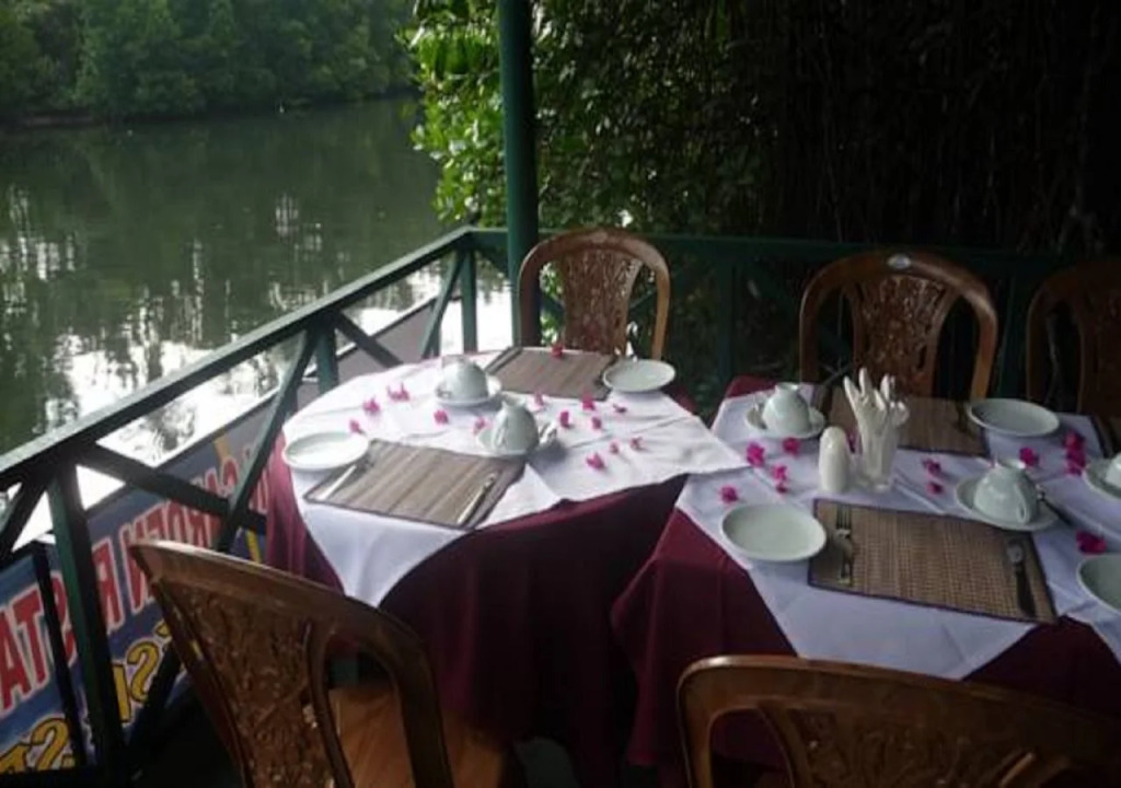 Lagoon Garden Hotel