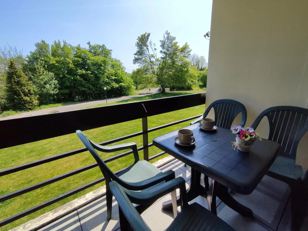 Your Stay in Kelmis - La Calamine- Cosy apartment in the Ardennes -Three-country point