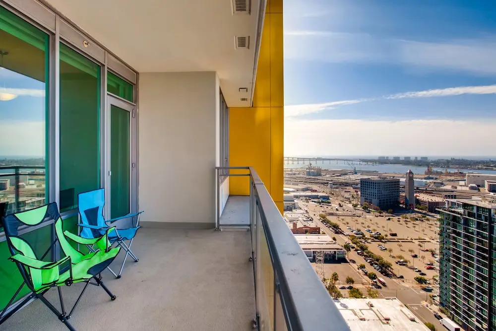 Gorgeous 2 BR Luxury Unit Amazing View