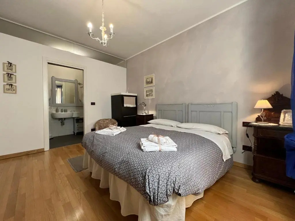 Giulia apartment and room