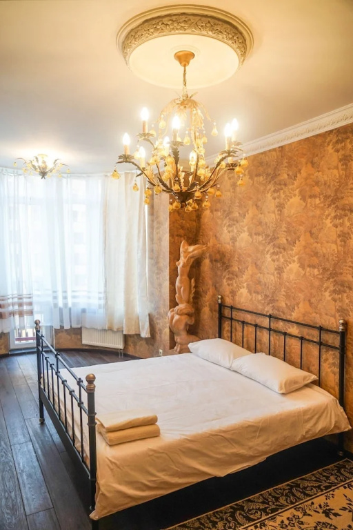 Апартаменты в Киеве, ул. Златоустовская, 50-2
