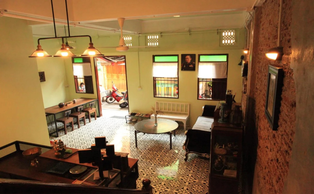 Baan Talat Phlu - Hostel