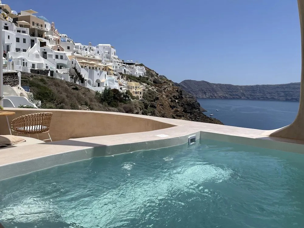 The Exotic Cave Suite