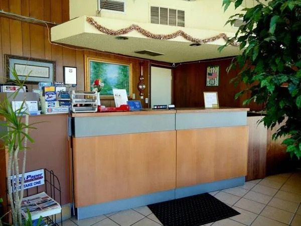 Maple Inn and Suites Los Banos