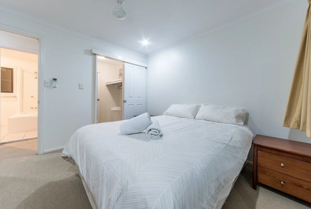 Penny's QLD Palace