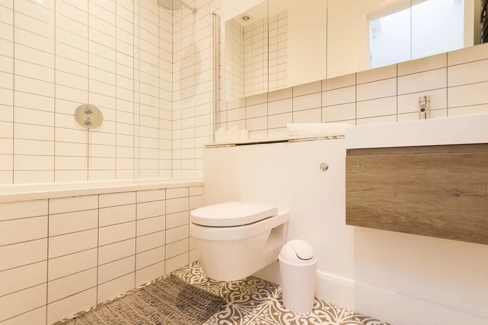 NEW 3 Double Bed House Ravenscourt Park Zone 2