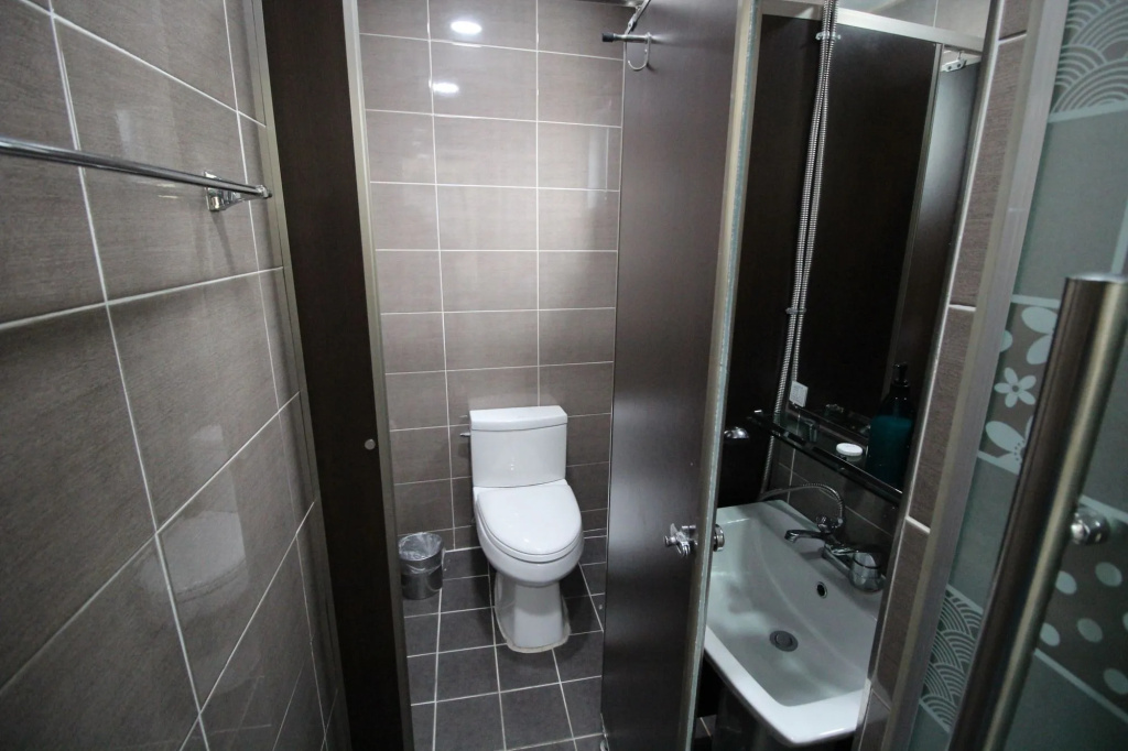 24 Guesthouse Nampo Station