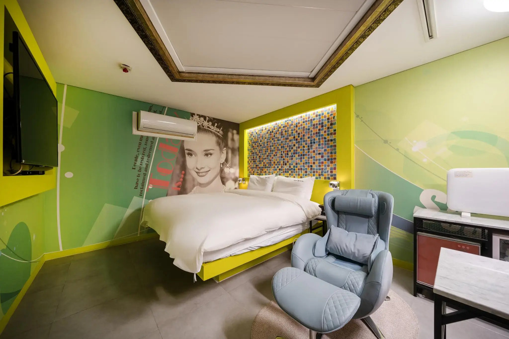 Sugar Hotel