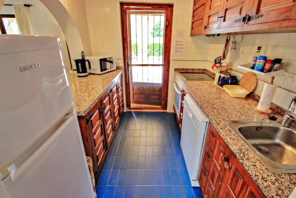 Mimosa - pretty holiday property with private pool in Moraira