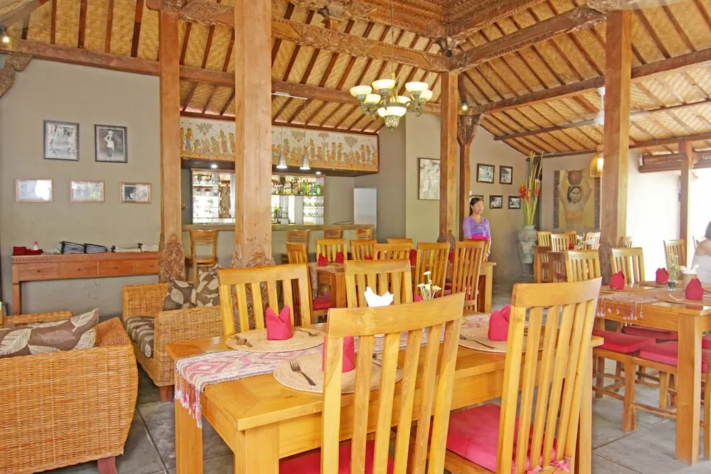 ZEN Premium Ubud Pengosekan 2