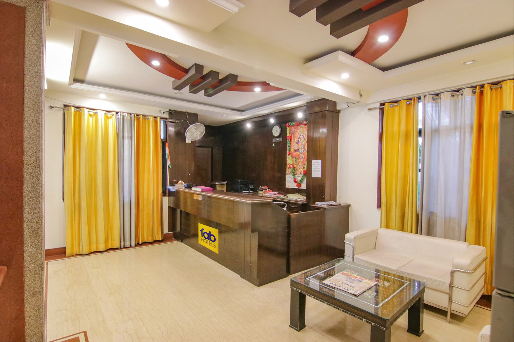 Fabhotel City Palace