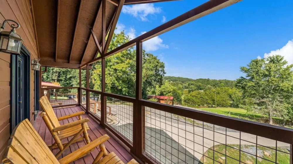 Luxury Cabin With Mountain Views Pigeon Forge