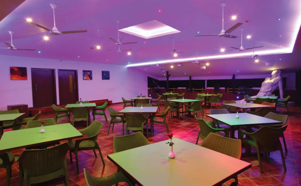 Park Residency Adoor