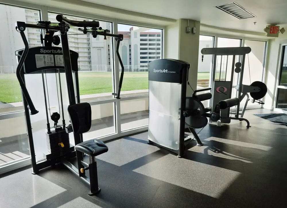 Laketown Wharf 2123 3 Bedroom Condo