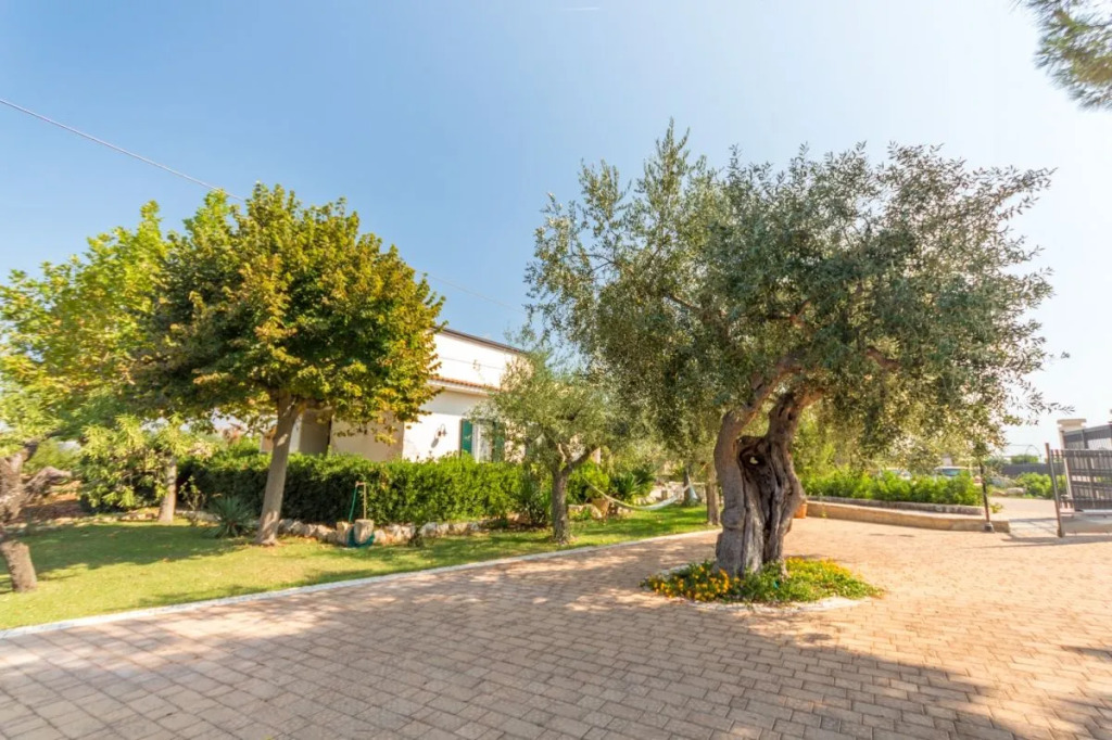Villa Maria