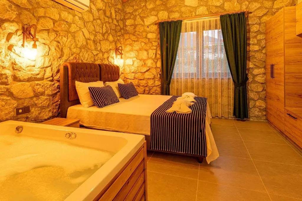 Beyza- Fethiye'de 2+1 Jakuzili Villa